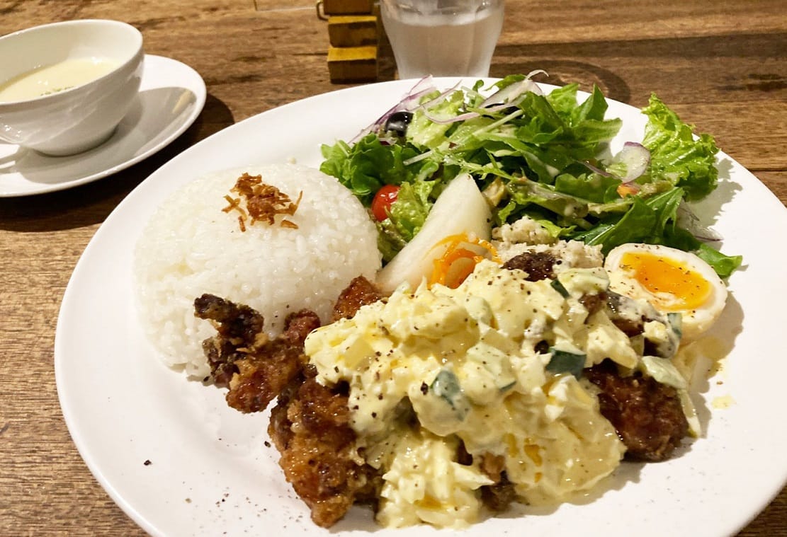 チキン南蛮のプレート